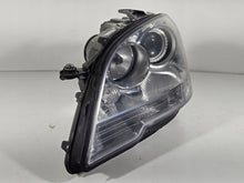 Laden Sie das Bild in den Galerie-Viewer, Frontscheinwerfer Mercedes-Benz W164 A1648205861 Xenon Links Headlight SCH3469462107qe