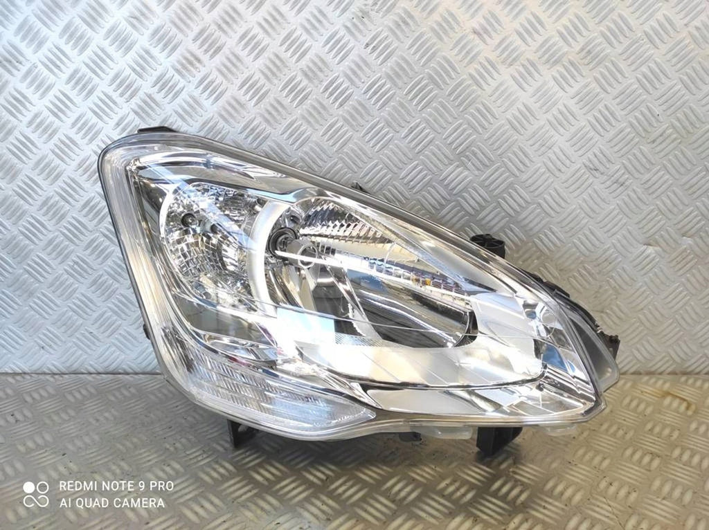 Frontscheinwerfer Citroën Berlingo Partner 89318049 Rechts Headlight