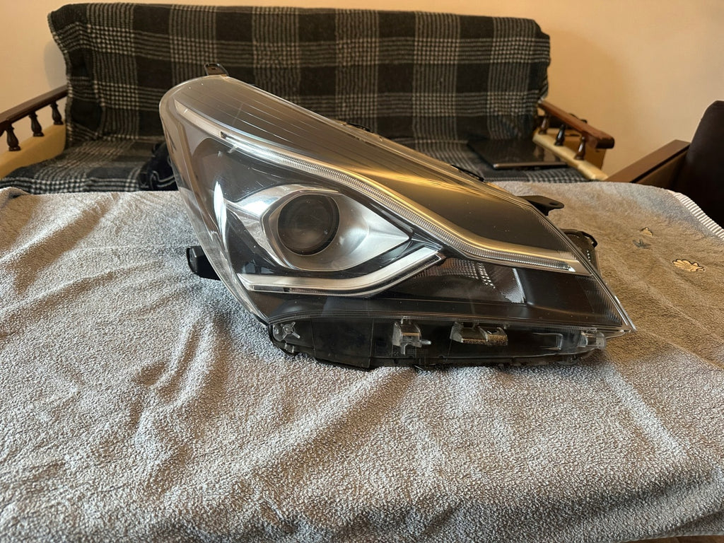 Frontscheinwerfer Toyota Yaris OD-199 LED Rechts Scheinwerfer Headlight SCH8971855705fo