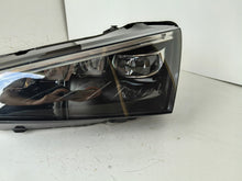 Laden Sie das Bild in den Galerie-Viewer, Frontscheinwerfer Skoda Scala 657941015A Full LED Ein Stück (Rechts oder Links) SCH6863233561bh