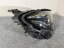 Laden Sie das Bild in den Galerie-Viewer, Frontscheinwerfer Mercedes-Benz W213 A2139069608KZ LED Rechts Headlight SCH9661287384ur