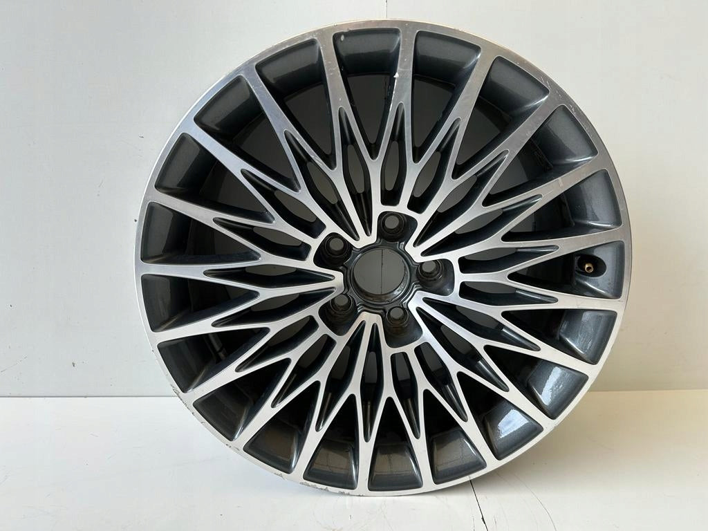 1x Alufelge 18 Zoll 8.0" 5x112 8V0601025 Audi A3 Rim Wheel