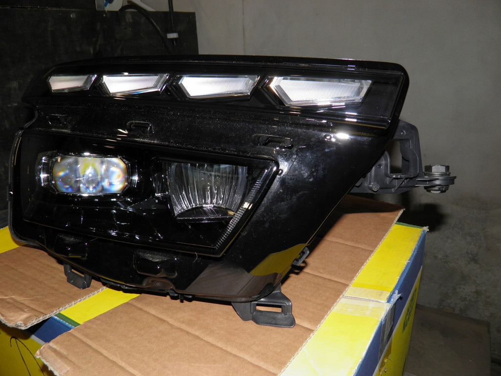 Frontscheinwerfer Skoda Kamiq 658941016B LED Rechts Scheinwerfer Headlight SCH6735279055sc