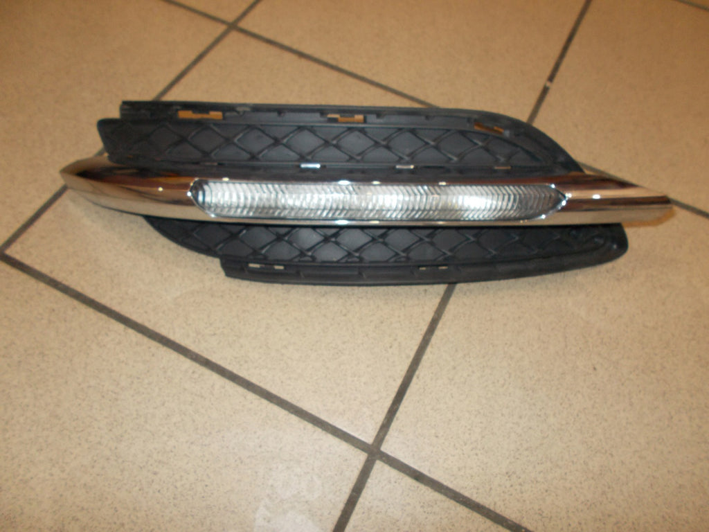 Frontscheinwerfer Mercedes-Benz W246 A2468850622 LED Rechts Headlight