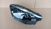 Laden Sie das Bild in den Galerie-Viewer, Frontscheinwerfer Mercedes-Benz Gla A2479066207 LED Rechts Headlight