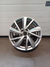 Laden Sie das Bild in den Galerie-Viewer, 1x Alufelge 17 Zoll 7.0" 5x112 45ET 81A601025C Audi Q2 Rim Wheel FEL9747251150ge