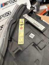 Laden Sie das Bild in den Galerie-Viewer, Frontscheinwerfer BMW E91 E90 6942737 6948180 Xenon Rechts oder Links