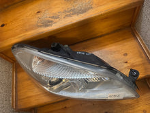 Laden Sie das Bild in den Galerie-Viewer, Frontscheinwerfer Skoda Fabia II Rechts Scheinwerfer Headlight