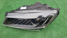 Load image into Gallery viewer, Frontscheinwerfer Skoda Superb III 3V1941015B Xenon Links Scheinwerfer Headlight