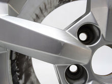 Load image into Gallery viewer, 1x Alufelge 16 Zoll 6.5" 5x112 43ET Glanz Silber 81A601025 Audi Q2 Rim Wheel FEL3178939712vm