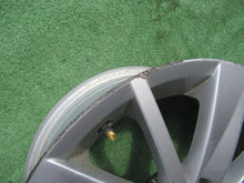 Load image into Gallery viewer, 1x Alufelge 15 Zoll 6.0&quot; 5x100 40ET Glanz Silber 6C0601025 VW Polo 6r Rim Wheel