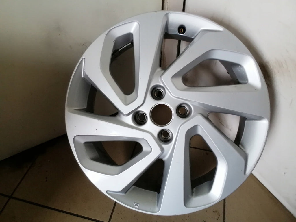 1x Alufelge 17 Zoll 5.0" 4x100 40ET CMS1210-6 Toyota I Rim Wheel FEL4590250528wz