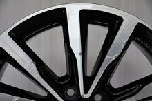 Laden Sie das Bild in den Galerie-Viewer, 1x Alufelge 18 Zoll 7.5&quot; 4x108 52 5ET Glanz Schwarz GJ5C-1007-P2A Ford Kuga