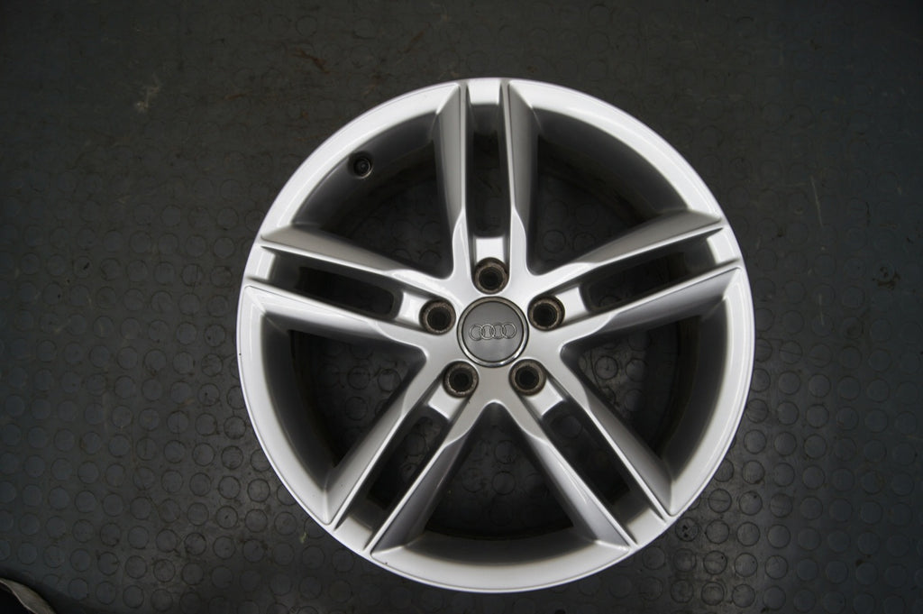 1x Alufelge 18 Zoll 7.0" 5x112 43ET Glanz Silber 8U0601025F Audi Q3 Rim Wheel FEL5025146710qi
