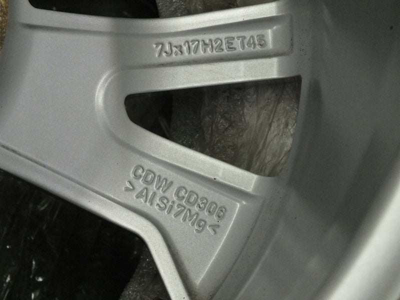 1x Alufelge 17 Zoll 7.0" 5x112 45ET Glanz Silber 5E0601025 Skoda Rim Wheel
