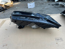 Load image into Gallery viewer, Frontscheinwerfer Skoda Octavia III 5E1941015D 5E1941016D Rechts oder Links SCH5901156748mn