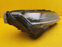 Laden Sie das Bild in den Galerie-Viewer, Frontscheinwerfer Skoda Superb III 3V1941016D LED Rechts Scheinwerfer Headlight