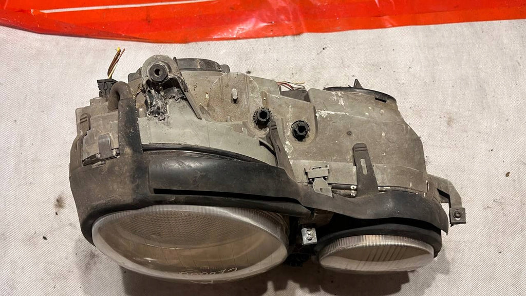 Frontscheinwerfer Mercedes-Benz W210 A2108203061 Rechts Scheinwerfer Headlight SCH6759209177kn