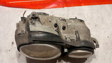 Laden Sie das Bild in den Galerie-Viewer, Frontscheinwerfer Mercedes-Benz W210 A2108203061 Rechts Scheinwerfer Headlight SCH6759209177kn