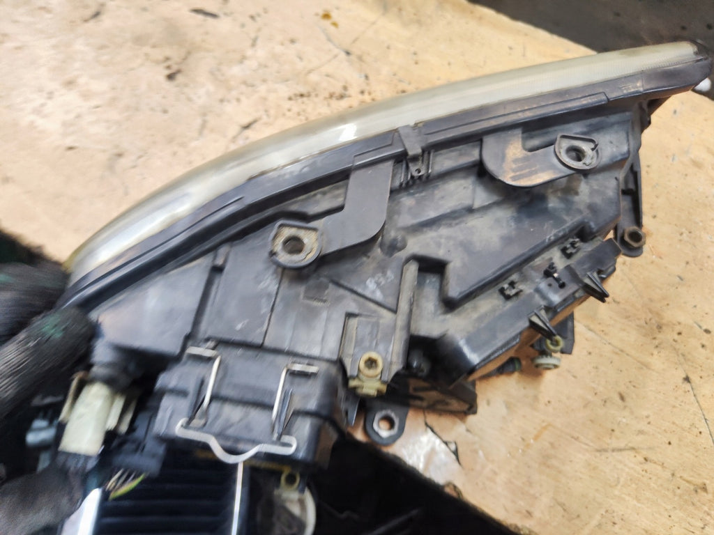 Frontscheinwerfer Skoda Superb I Links Scheinwerfer Headlight