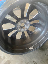 Load image into Gallery viewer, 1x Alufelge 19 Zoll 8.5" 5x114.3 52910-J5250 Kia Stinger Rim Wheel FEL6170849042hu