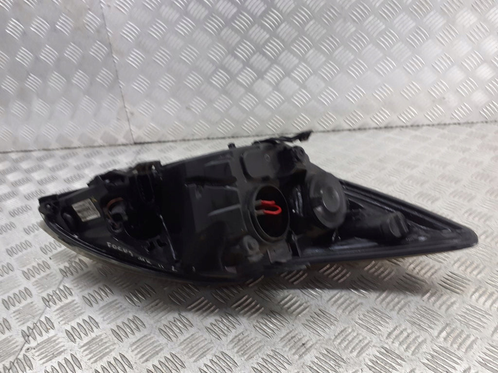 Frontscheinwerfer Ford Focus 8M51-13D153-CD Ein Stück (Rechts oder Links) SCH7061618701av