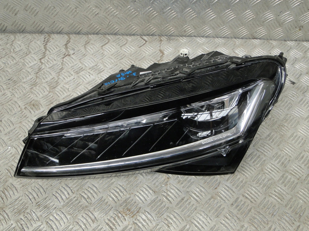 Frontscheinwerfer Skoda Superb III 3V1941015D Links Scheinwerfer Headlight SCH3896536109of