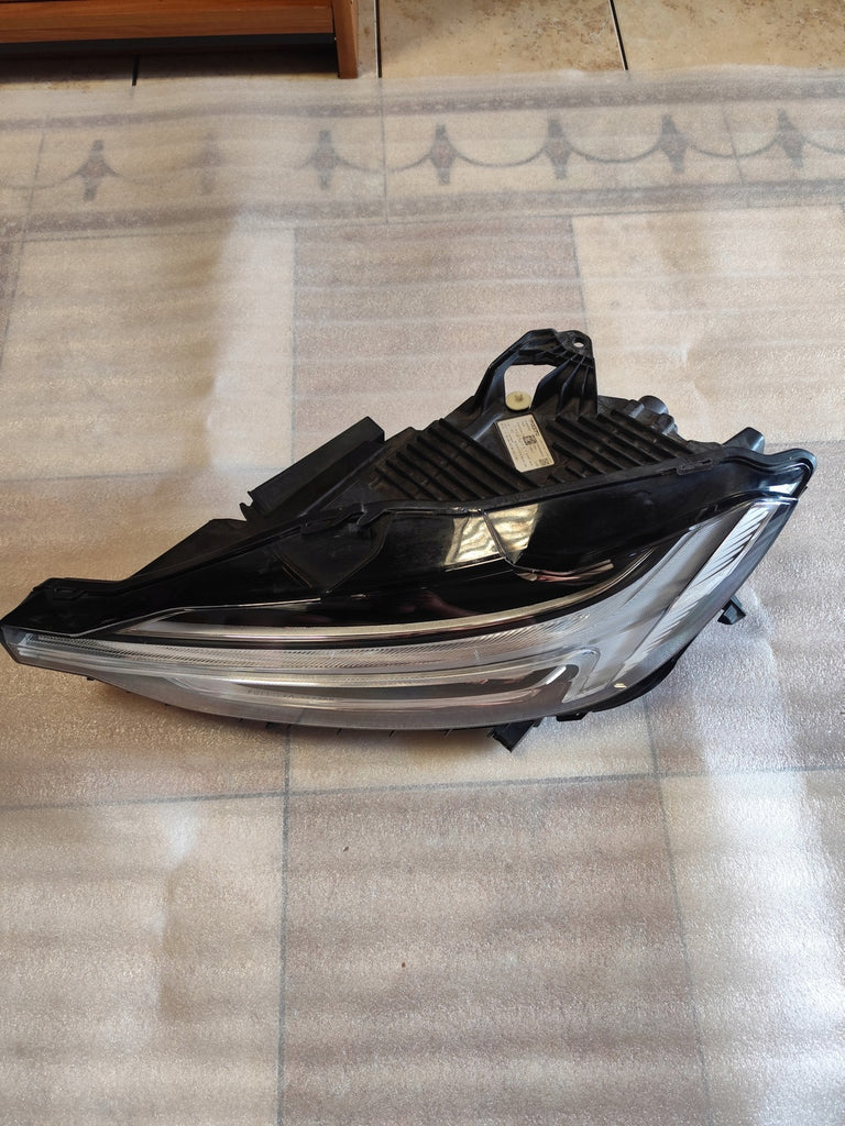 Frontscheinwerfer Volvo Xc90 31655229 Ein Stück (Rechts oder Links) Headlight SCH7820481084vm