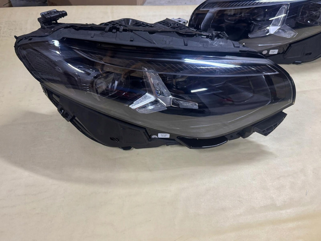 Frontscheinwerfer Mercedes-Benz Cla A17490642002 A1749064202 Rechts oder Links SCH1553002700hz