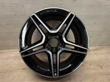 Load image into Gallery viewer, 1x Alufelge 19 Zoll A2474011500 Mercedes-Benz Gla H247 Rim Wheel FEL9568020549rr