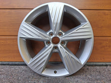 Load image into Gallery viewer, 1x Alufelge 19 Zoll 8.0" 5x112 45ET Glanz Silber 89A601025B Audi E-Tron FEL6394355384lz