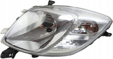 Laden Sie das Bild in den Galerie-Viewer, Frontscheinwerfer Toyota Yaris 811300D120 Links Scheinwerfer Headlight SCH9244230761oo