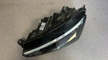 Laden Sie das Bild in den Galerie-Viewer, Frontscheinwerfer Skoda Scala 90176078 LED Links Scheinwerfer Headlight SCH7090871832an