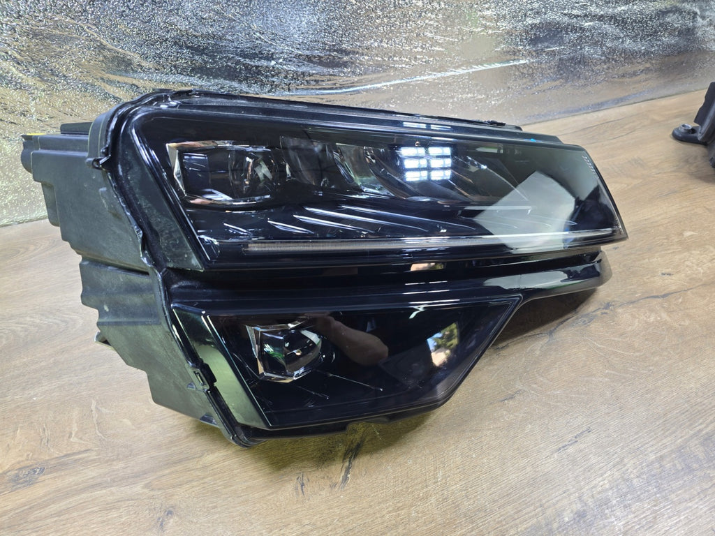 Frontscheinwerfer Skoda Karoq 57B941016D Rechts Scheinwerfer Headlight SCH8599124151fq