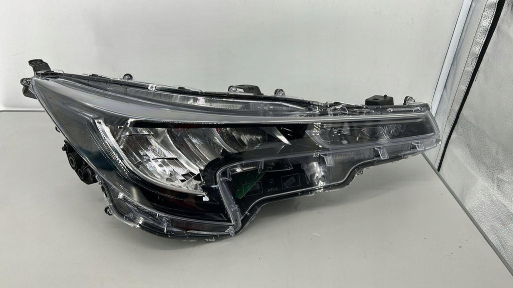 Frontscheinwerfer Toyota Corolla 81110-02560 Full LED Rechts oder Links
