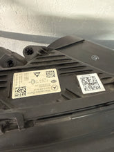 Laden Sie das Bild in den Galerie-Viewer, Frontscheinwerfer Mercedes-Benz W213 A2139069209 Rechts Scheinwerfer Headlight SCH6293196654fi