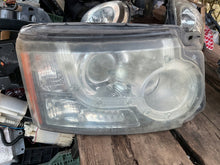 Laden Sie das Bild in den Galerie-Viewer, Frontscheinwerfer Land Rover I Discovery IV AH22-13W029-BB Rechts Headlight SCH8863640996wb