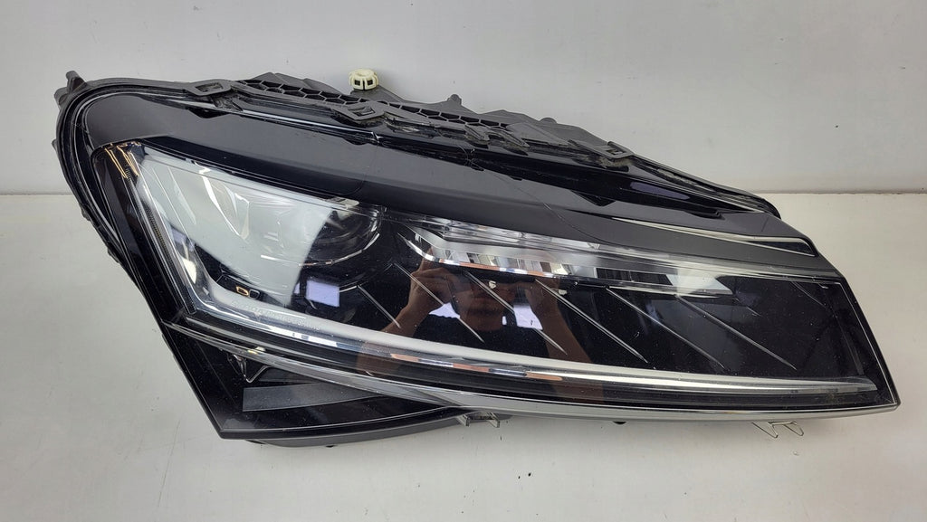 Frontscheinwerfer Skoda Superb III 3V1941016D-KUD LED Rechts Headlight