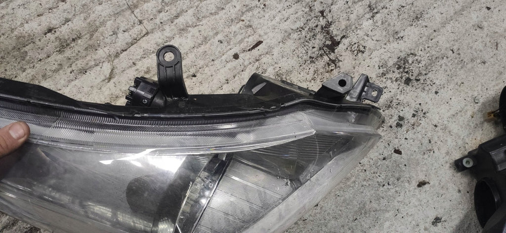 Frontscheinwerfer Toyota Corolla Verso Rechts Scheinwerfer Headlight
