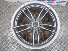 Laden Sie das Bild in den Galerie-Viewer, 1x Alufelge 19 Zoll 9.0" 5x112 29ET 2284908 BMW F87 F80 F82 F83 Rim Wheel FEL4138245994bb