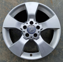 Load image into Gallery viewer, 1x Alufelge 17 Zoll 7.5" 5x112 47 5ET Mercedes-Benz X204 Rim Wheel FEL4947315110mp