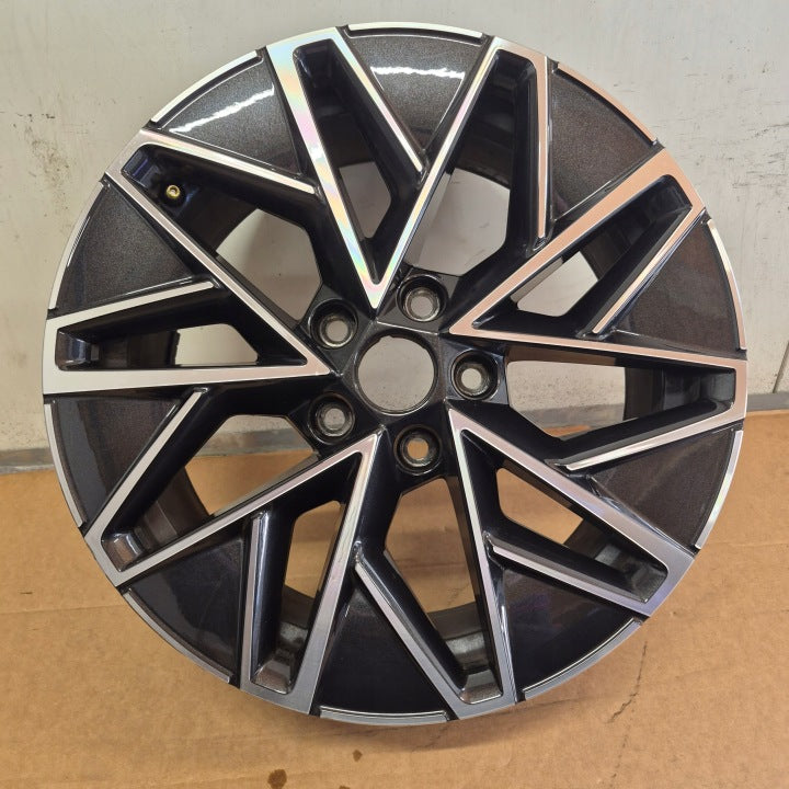 1x Alufelge 17 Zoll 7.5" 5x112 46ET Glanz Graphit 5E3601025C Mg Octavia I FEL9875607018hp