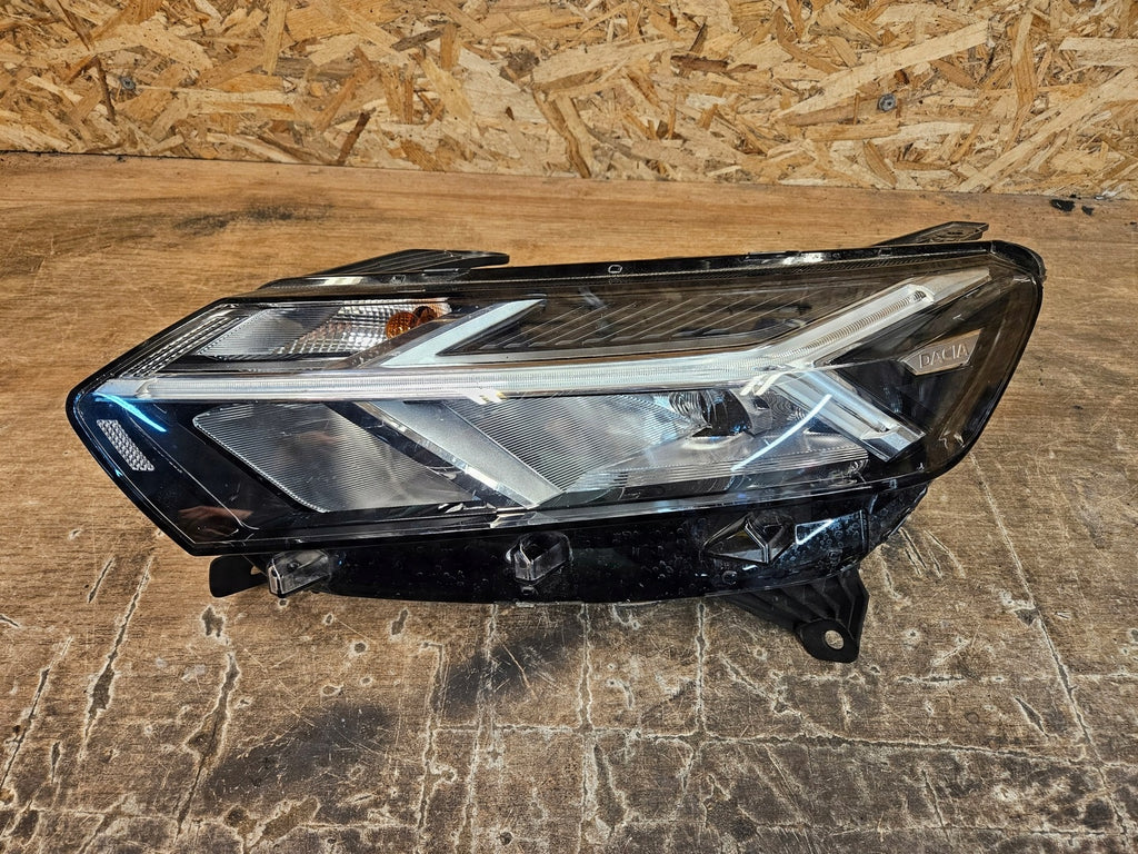 Frontscheinwerfer Dacia Sandero III Jogger 260607161R LED Links Headlight