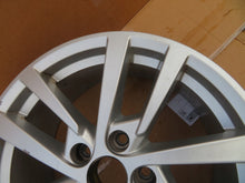 Laden Sie das Bild in den Galerie-Viewer, 1x Alufelge 17 Zoll 7.5" 5x112 51ET Glanz Silber 8V0601025CS Audi A3 Rim Wheel FEL2151416515nv