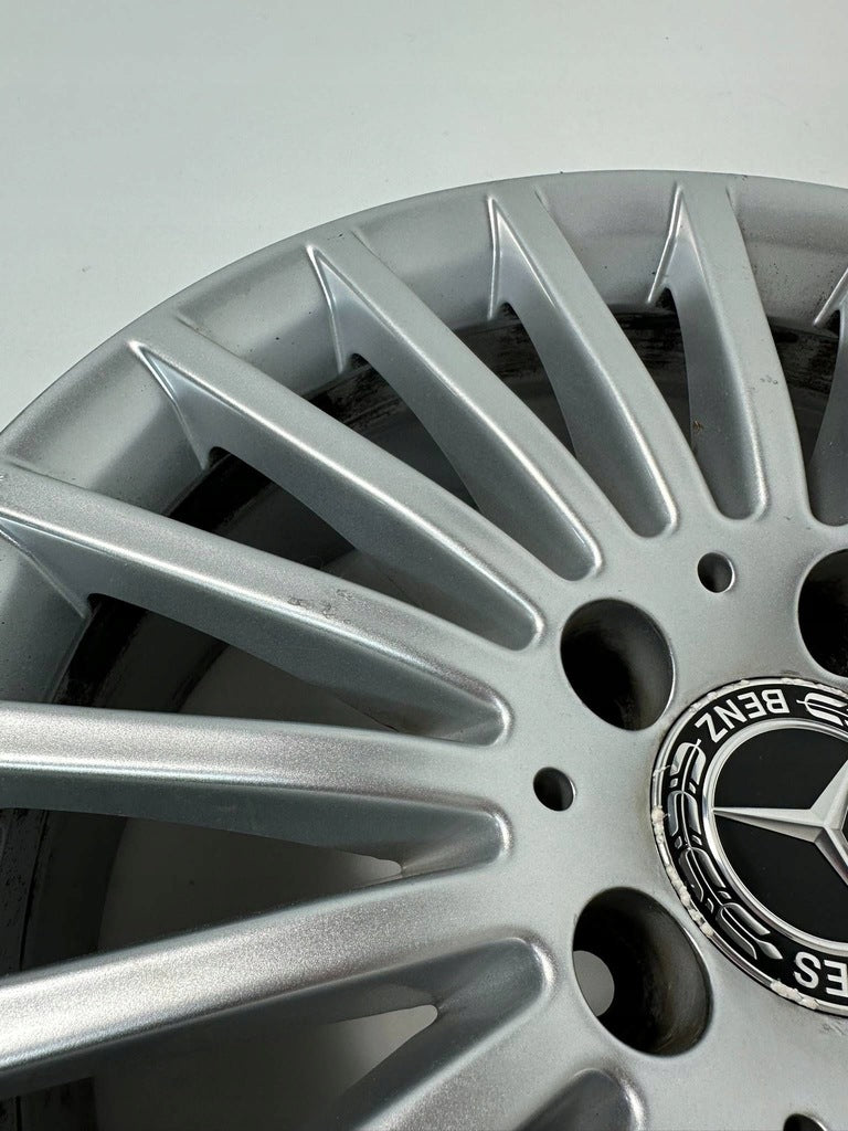 1x Alufelge 17 Zoll A1564011800 Mercedes-Benz Gla Rim Wheel FEL4816457296rv
