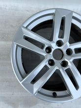 Laden Sie das Bild in den Galerie-Viewer, 1x Alufelge 17 Zoll 7.0" 5x112 42ET Glanz 8W0601025P Audi A5 A4 Rim Wheel FEL5764198677yb
