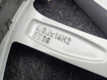 Laden Sie das Bild in den Galerie-Viewer, 1x Alufelge 16 Zoll 6.0" 5x100 38ET Glanz Silber 657601025B Skoda Scala FEL2515808354wq