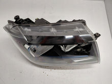 Load image into Gallery viewer, Frontscheinwerfer VW Crafter 7C1941006A Rechts Scheinwerfer Headlight SCH5682452868ly