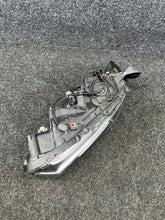 Laden Sie das Bild in den Galerie-Viewer, Frontscheinwerfer Honda Civic IX Xenon Rechts Scheinwerfer Headlight SCH3386871298qb