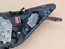 Laden Sie das Bild in den Galerie-Viewer, Frontscheinwerfer Iveco Daily IV 5802711799 LED Rechts Scheinwerfer Headlight SCH8213085163wk